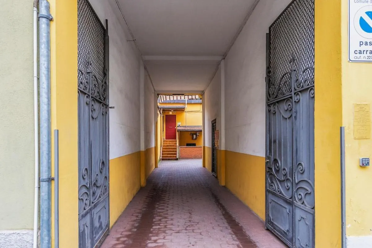 5 Min To Metro - Independent - Quiet - Privacy Apartment Milan Italy